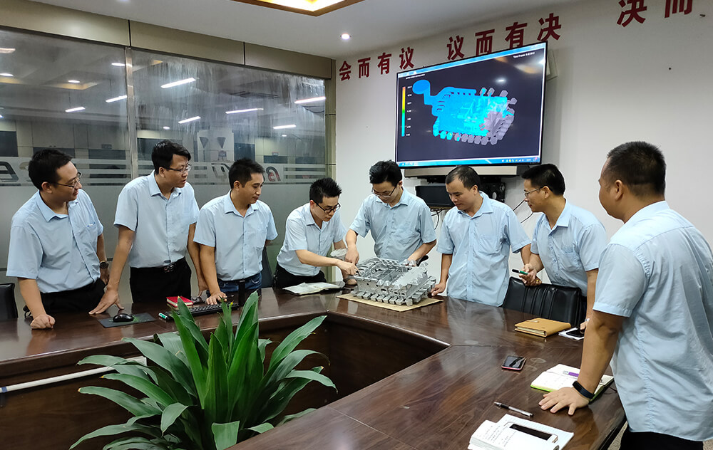 通過(guò)不斷實(shí)踐探索，完善改良設計理論與設計思維， 在壓鑄模具研發(fā)領(lǐng)域形成了強大的競爭力。